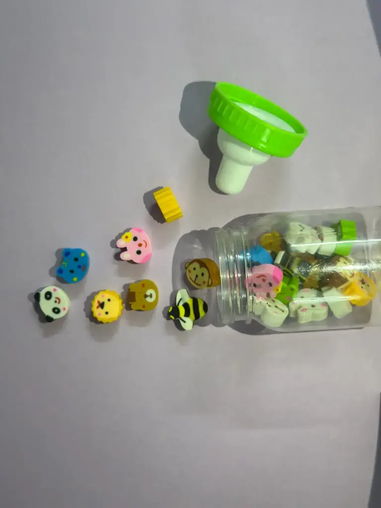 پاکن شیشه شیری-1.webp